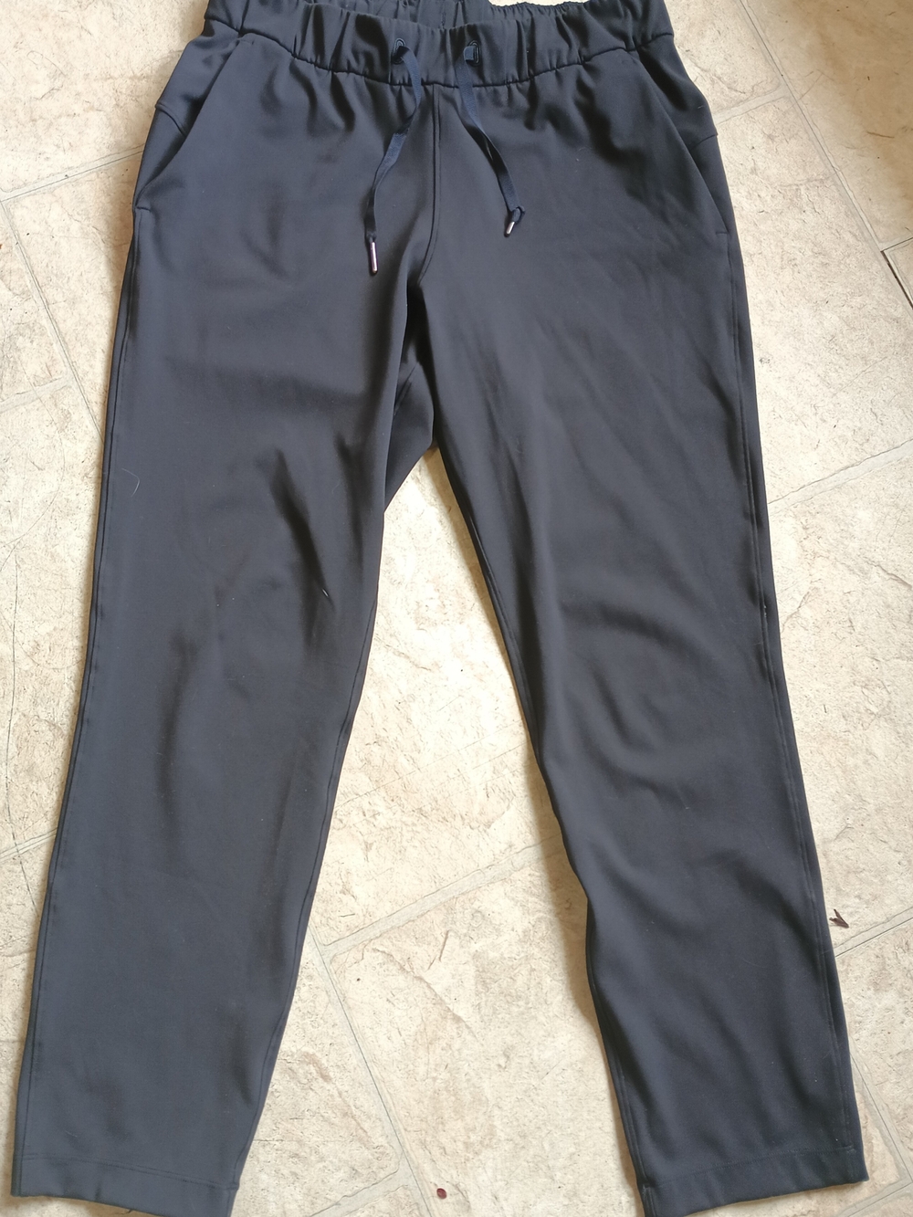 Lululemon On the Fly 7/8 Luxtreme Black Pants Size 6